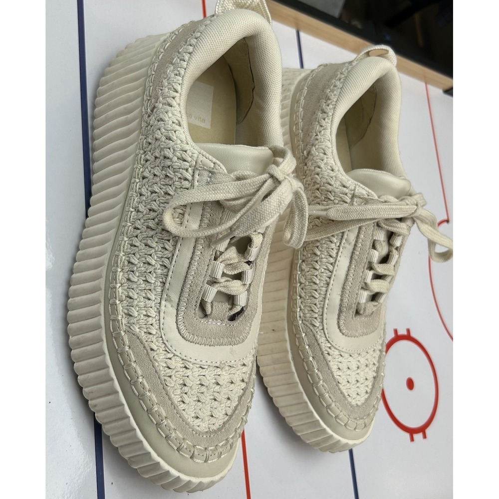 Dolce Vita Dolen Womens Shoes Beige Knit Sneakers Chunky Low Top Fashion US 9